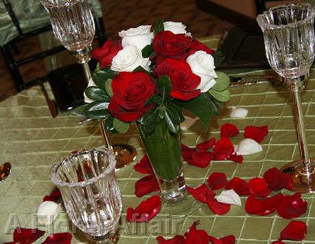 RF0385-Traditional Romantic Red and White Rose Table Arrangement