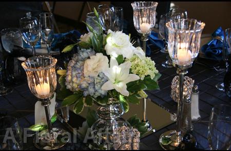 RF0421-Low Elegant Blue and White Centerpiece