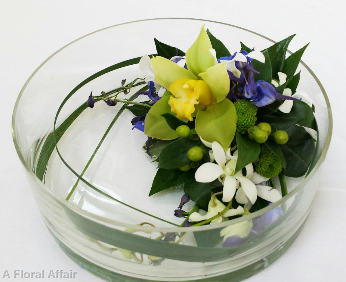 RF1142-Simple Elegant Low Green, White and Blue Centerpiece