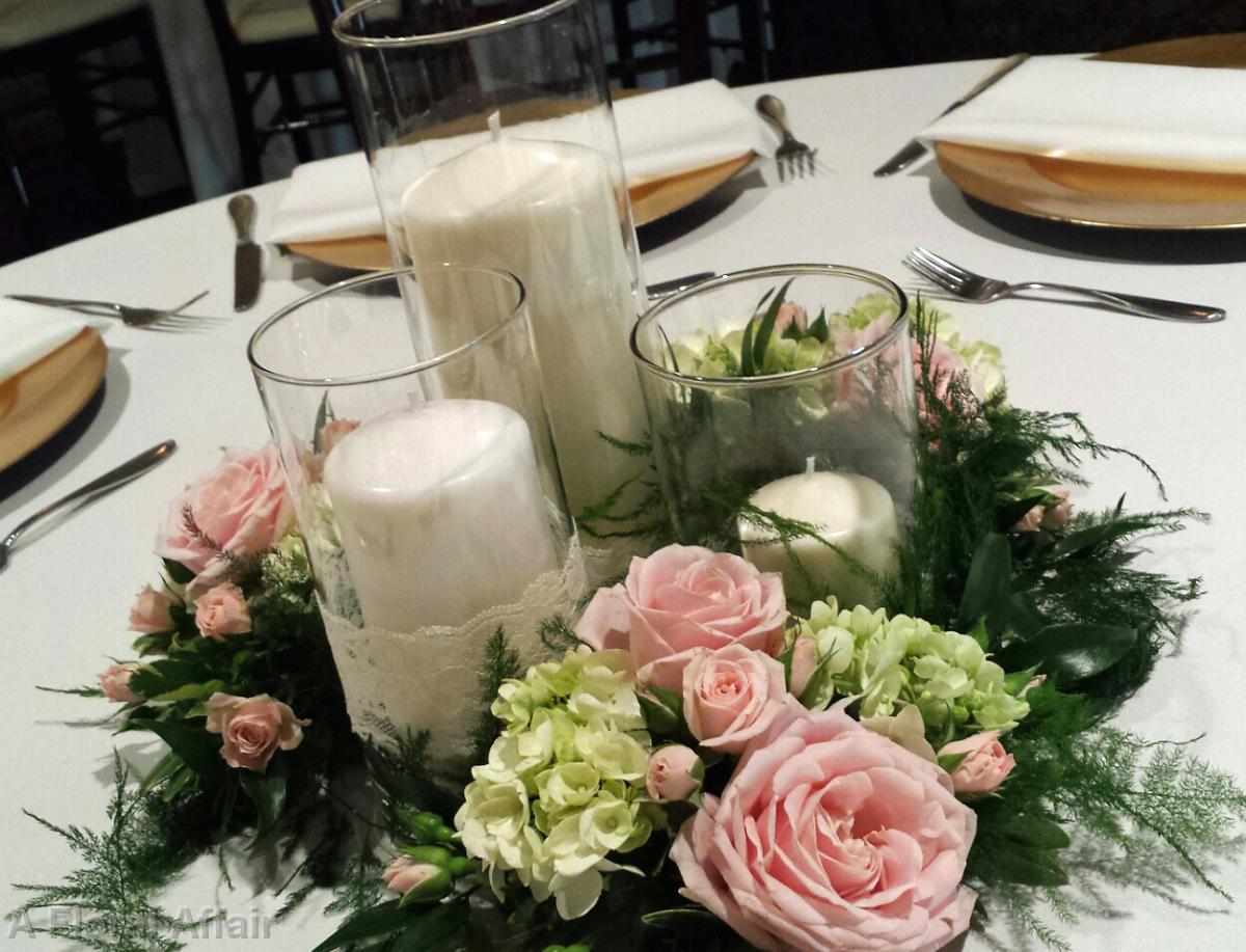 RF1187-Elegant Pink and White Flower and Pillar Candle Centerpiece