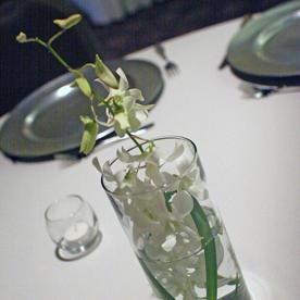 RF0397-Simple White Orchid Centerpiece