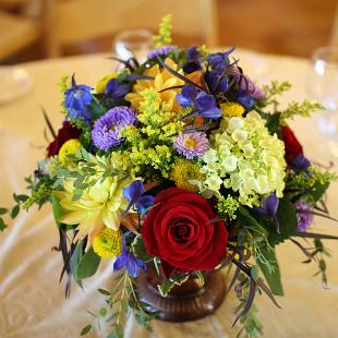 RF0455-Traditional Romantic Mixed Color Centerpiece