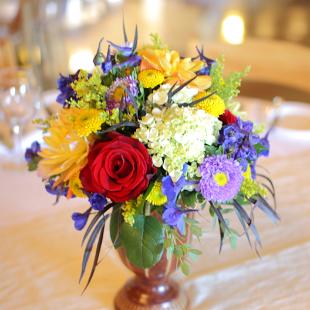 RF0456-Traditional Romantic Mixed Color Centerpiece