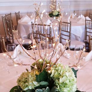 RF1164-Ligthed Gold Branch Centerpiece