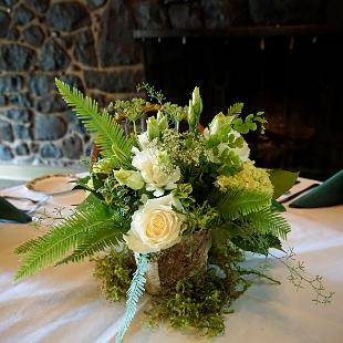 RF1202-Organic Natural Green and White Centerpiece