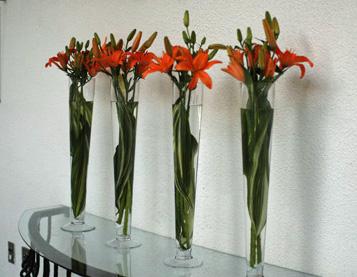 RF1002-Orange Lily, Simple and Elegant Tall Centerpiece