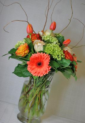 RF1032-Coral and Green Simple Garden Tall Centerpiece