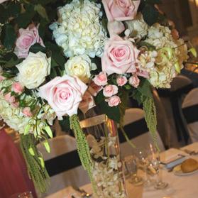 RF0860-Blush Pink, Green and White Romatic Garden Tall Centerpiece