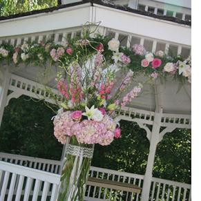RF1041-Pink and White, Stylish and Elegant Tall Centerpiece