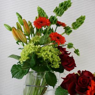 RF1056-Orange, Red and Green Contemporary Elegant Tall Centerpiece