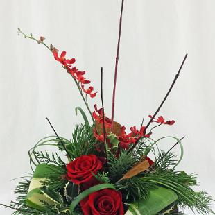 HD1080-Red and Gold Contemporary Christmas Centerpiece