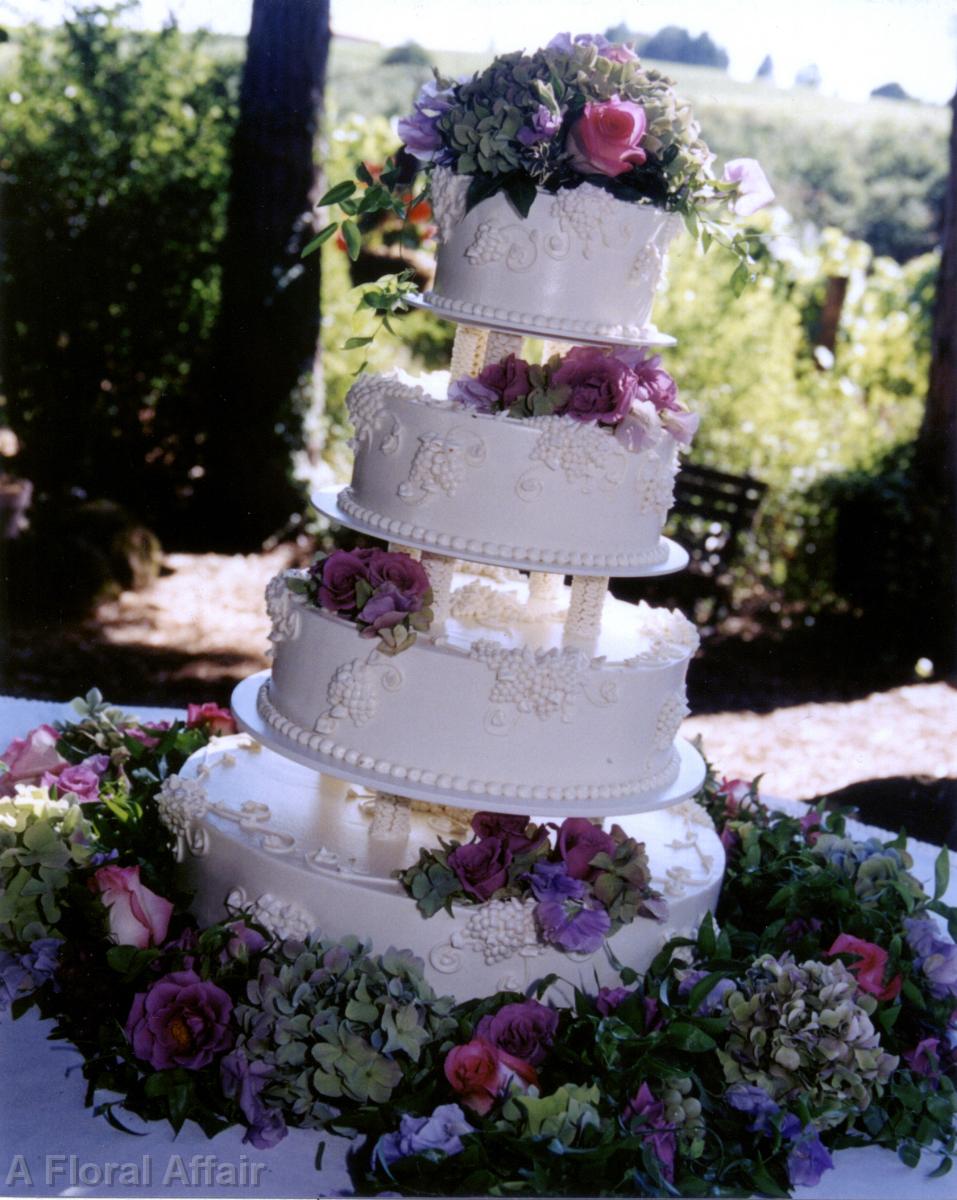 CA0066-Romantic Vineyard Wedding Cake