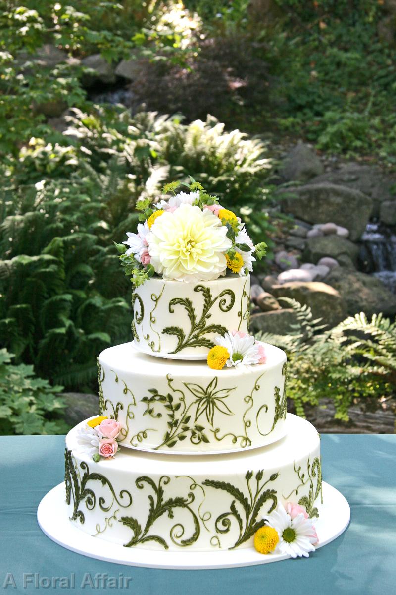 CA0137-Garden Wedding Cake Floral