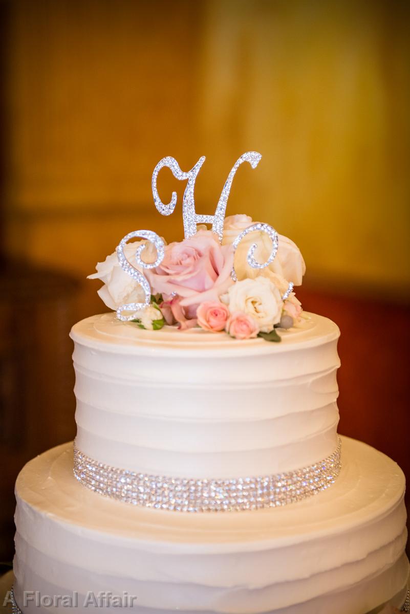 CA0167-Simple Blush and Ivory Cake Top