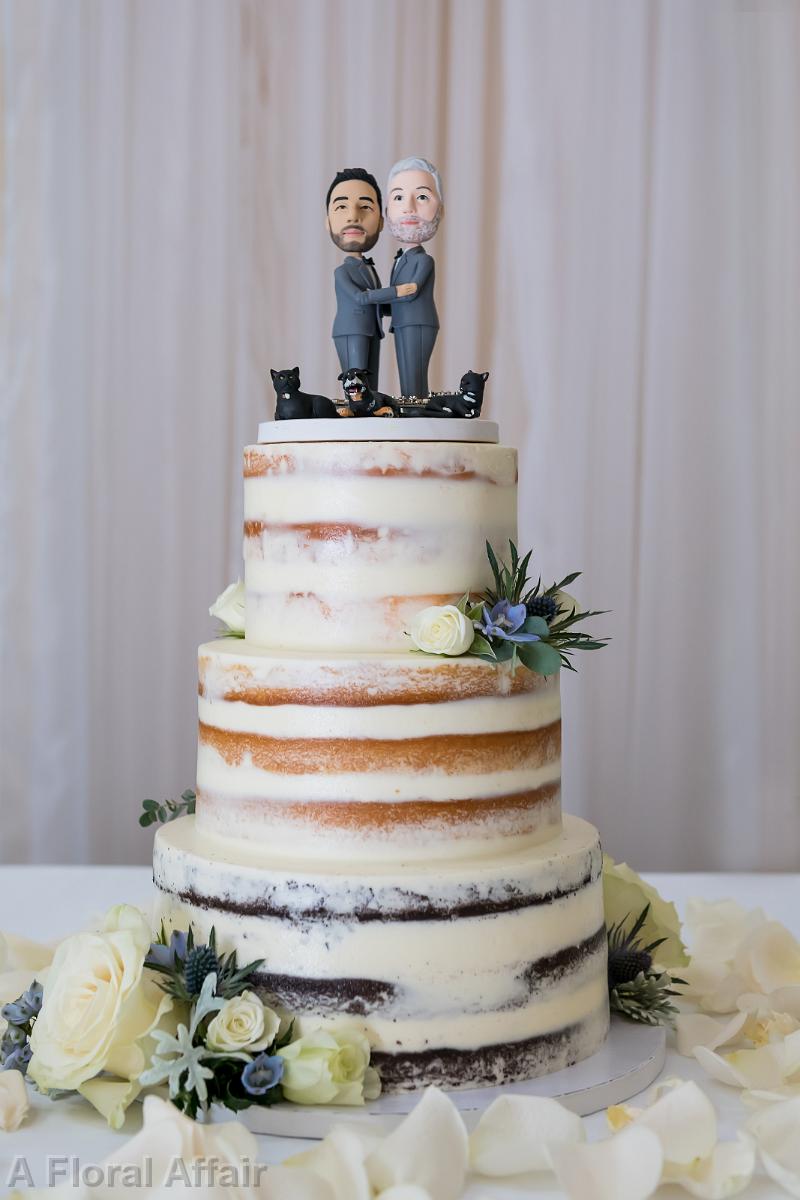 CA0205-Naked Cake with Blue and White Flowers