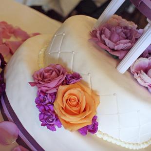 CA0127-Lavender and Light Orange Wedding Cake Flowers