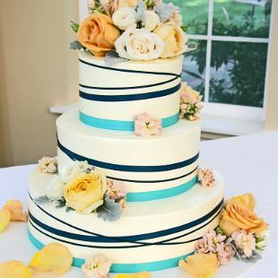 CA0134-Peach and Apricot Cake Floral