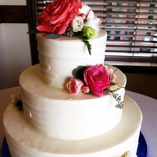 CA0170-Coral and White Wedding Cake Floral