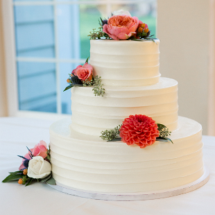 CA0202-White Wedding Cakes with Coral Flowers