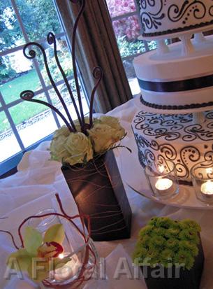 RF0962-Modern, White, Green and Brown Centerpieces