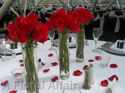 RF0918- Simple, Sophisticated, Red Centerpiece