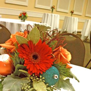 Rust Orange and Red Edgy Holiday Low Centerpieces