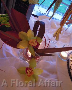 RF0961-Modern, Green, and Brown Centerpiece