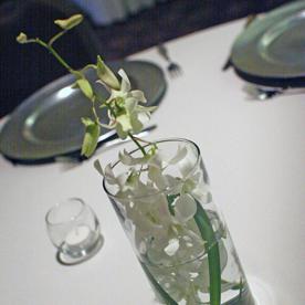 RF0397-Simple White Orchid Centerpiece