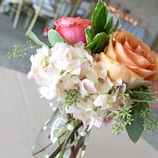 RF0574-Romantic Pink, coral and Apricot Bistro ArrangementJPG