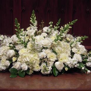 RF0971-Classic, White Head Table Centerpiece