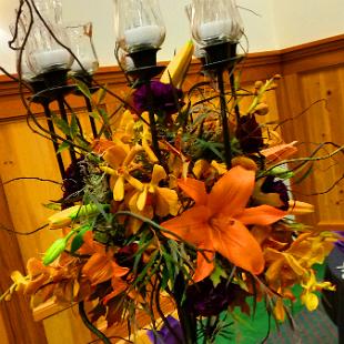 EV126-Halloween Candleabra Centerpiece