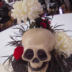 TE3525-Pirate themed floral arrangement