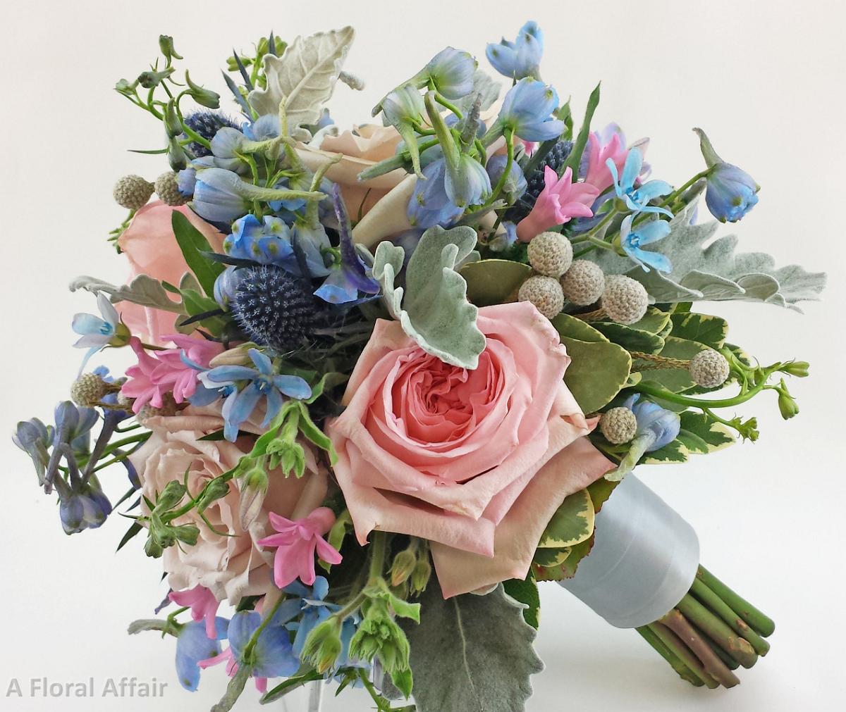 BB0934-Pale Pinks and Blues Vintage Garden Bouquet