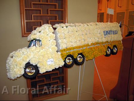 SY0047-Semi-Truck Floral Sculpture Tribute