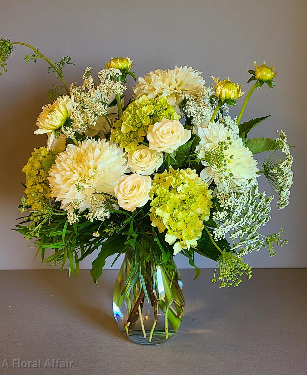 SY0094- White ans Green Sympathy Arrangement