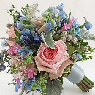 BB0934-Pale Pinks and Blues Vintage Garden Bouquet