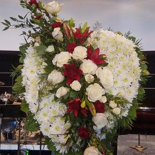 SY0065-Solid Heart Funeral Floral Spray