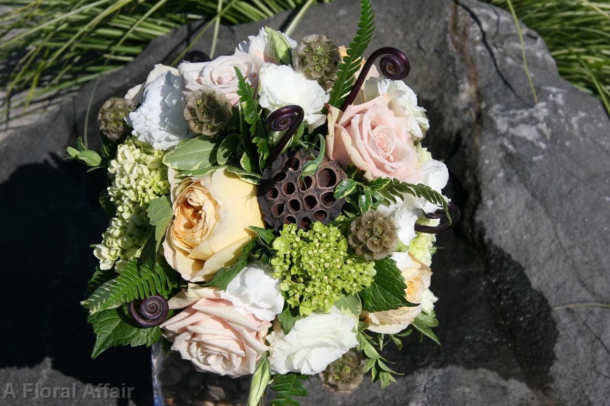 BB0490-Rustic Rose Bouquet