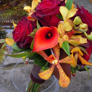BB0303-Red and Gold Wedding Bouquet