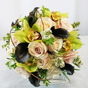 BB0424A-Romantic Garden Lime and Chocolate Bouquet