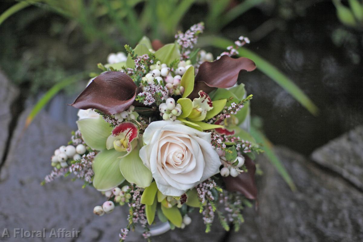 BB0375-Small Apple Green and Chocolate Bouquet