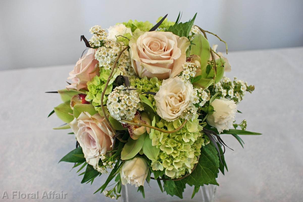 BB0425-Garden Wedding Bouquet