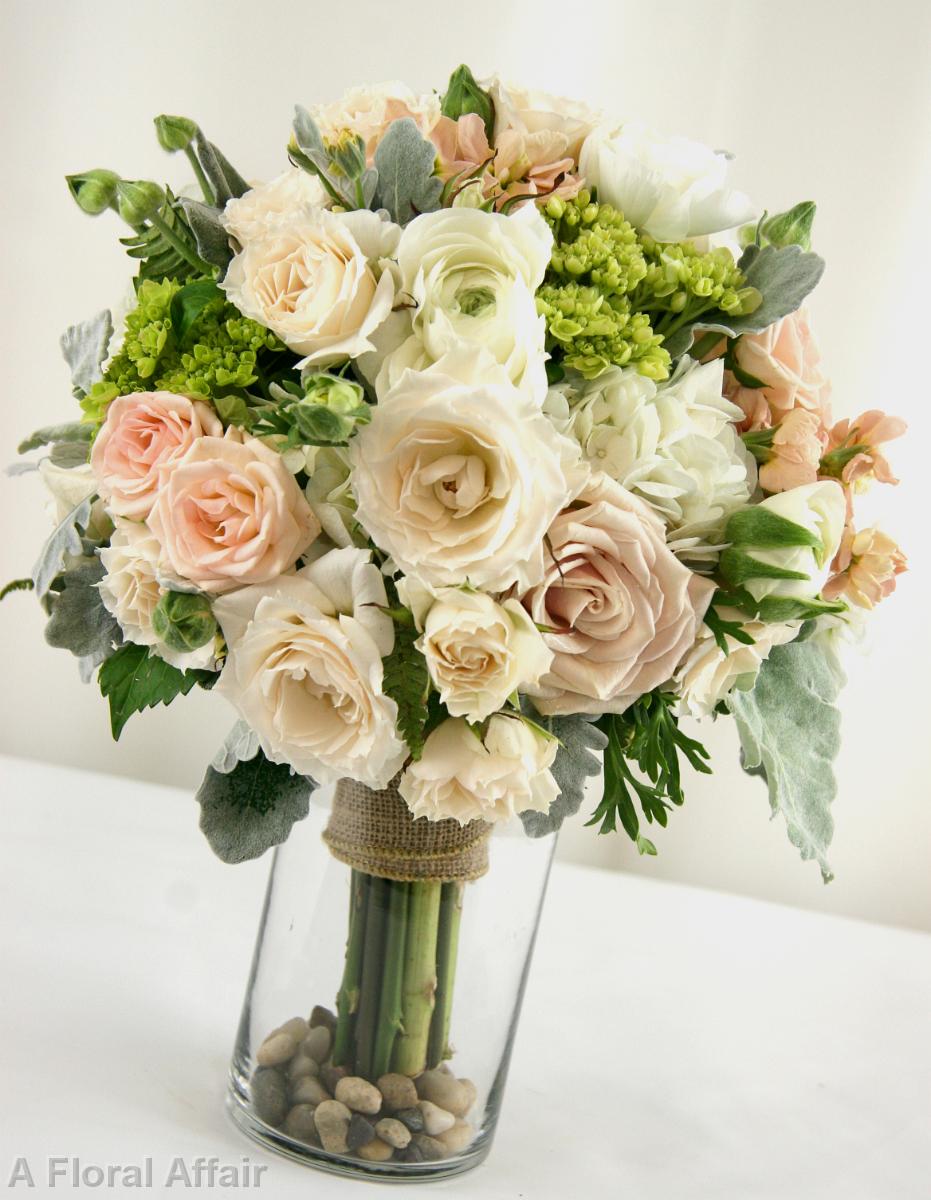 BB0739-Vintage Rose Bouquet