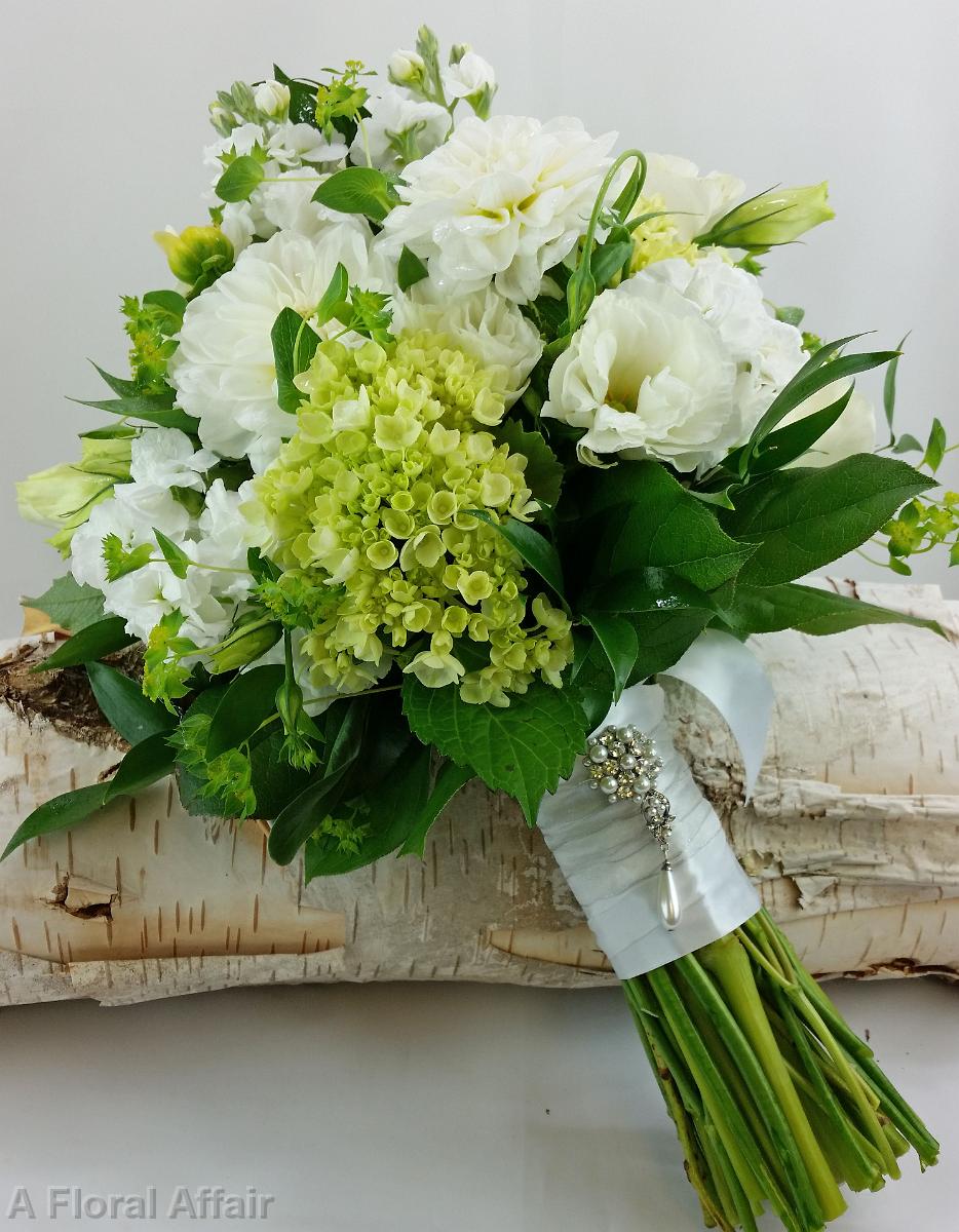 BB1182-Elegant Summer White and Green Garden Bouquet