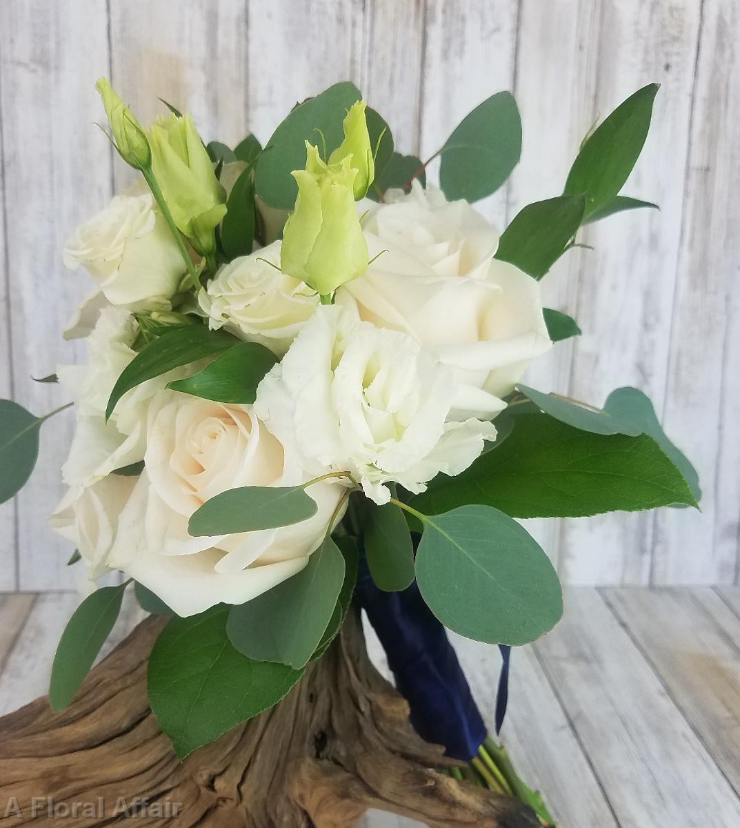 BB1432-Simple White and Green Attendant's Bouquet