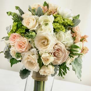 BB0739-Vintage Rose Bouquet