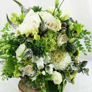BB1006-Organic Green and White Brides Bouquet