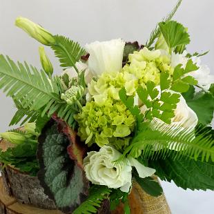 BB1130-White and Green Woodland Bouquet
