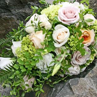 BF0554-Natural  Cascading Boquet