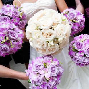 BB0546-Ivory Rose and Rhinestone Bouquet